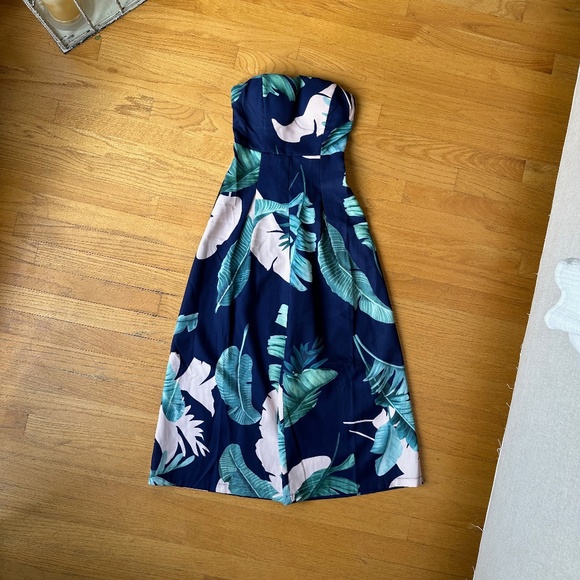 Lulu's Rainforest Strapless Jumpsuit - Like New (XS) - Picture 7 of 9